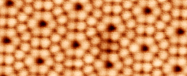 STM Topographic Image of STM atomic image of Si (111) 7×7 structure -- 高真空STMシステム HS-1000 3