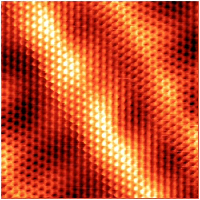 STM Au(111) atomic image at 5.6K sample